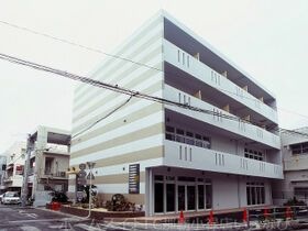 レオパレスサザンシティなはの外観