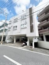 シティーハイツ内間の外観
