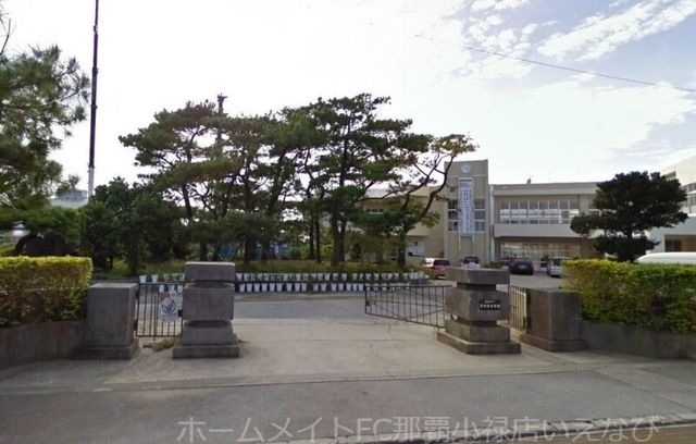 写真:宜野座村立宜野座中学校