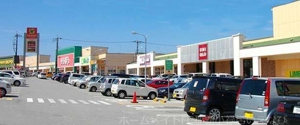 ユニクロ天久りうぼう楽市店