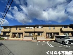 ヴィラージュ A棟の外観