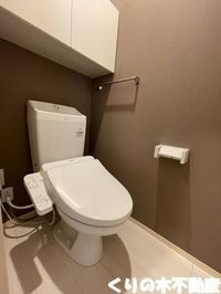 コンパクトで使いやすいトイレです