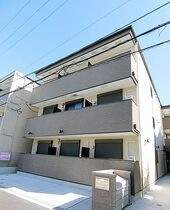 リヴェールコートの外観