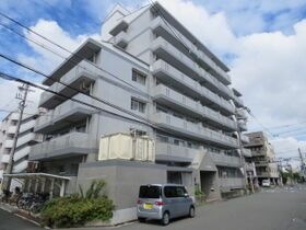 エトワールハイム川本の外観