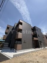 Louis Apartment 長瀬ノールの外観