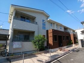 セレスコート花園の外観