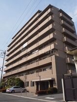 サン・コーポラス小阪の外観