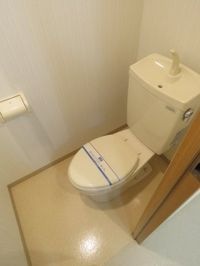 シンプルで使いやすいトイレです