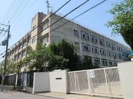 写真：若江中学校