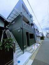 横浜市神奈川区白幡向町の外観