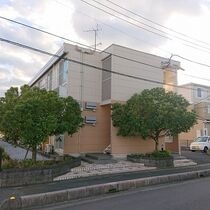 レオパレスフラワーハイツの外観