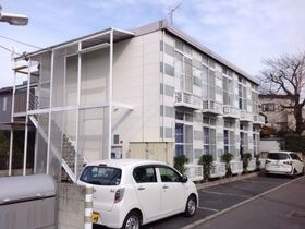 レオパレスグリーンヒルの外観