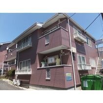 シャトル金山の外観