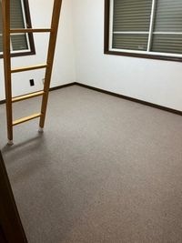スタンダードな洋室です