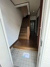 毎日通る玄関はこちらです
