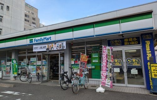ファミリーマート新岐阜駅北口
