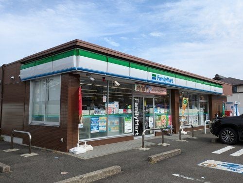 ファミリーマート岐阜薮田店