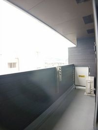 落ち着いた時間を過ごせるバルコニーです