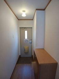 落ち着いた玄関です