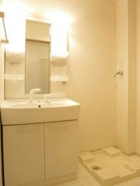 コンパクトで使いやすい洗面所