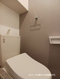 ゆったりとした空間のトイレです