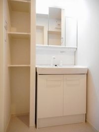 コンパクトで使いやすい洗面所