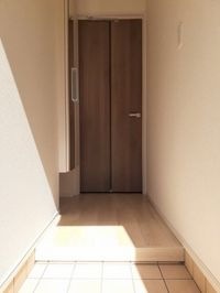 毎日通る玄関はこちらです