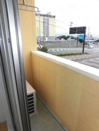 広々としたバルコニーです