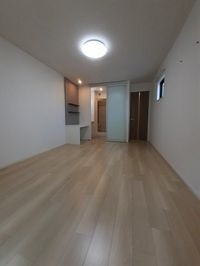 明るい色調の室内です