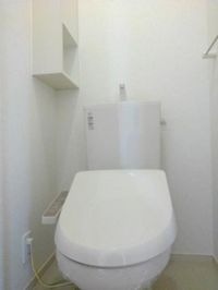 コンパクトで使いやすいトイレです
