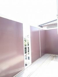 開放的で明るい空間を演出してくれるバルコニーです