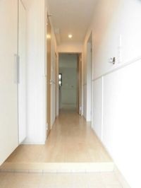 シンプルで使いやすい玄関です
