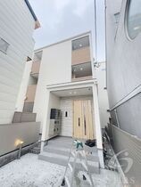 クリエオーレ鷹合の外観