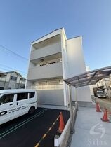 クリエオーレ初芝の外観