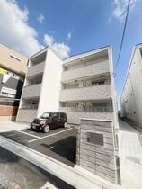 フォレストクリエオーレ枚岡弐番館の外観