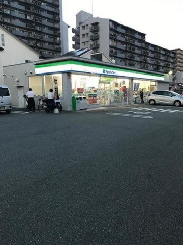 ファミリーマート阪南大学店