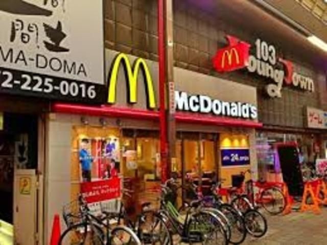 写真：マクドナルド堺東店