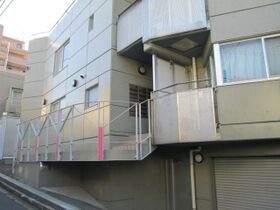 渋谷区幡ヶ谷3丁目の外観