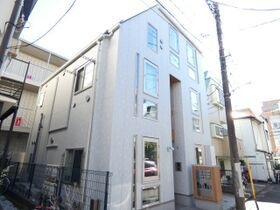 ヒューゲルハイム三軒茶屋の外観