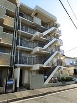 第1パークサイドマンションの外観
