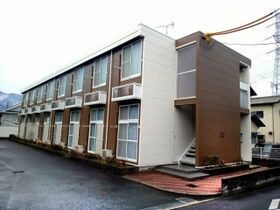レオパレストゥイン コメットの外観