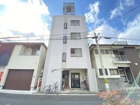 シャルム庚午の外観