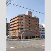新中広ビルの外観