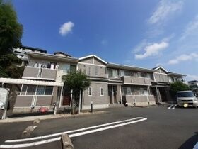 メープル焼山 Cの外観