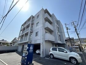 ベルパトリエ己斐中の外観