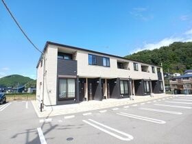 クローバーティアラ　Ａの外観