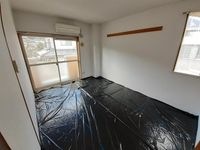 内装は落ち着いています