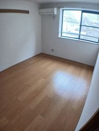 明るい室内です