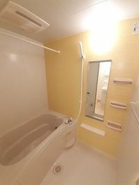 日々の疲れを癒すお風呂付です