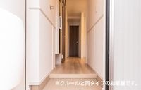 収納もある玄関です